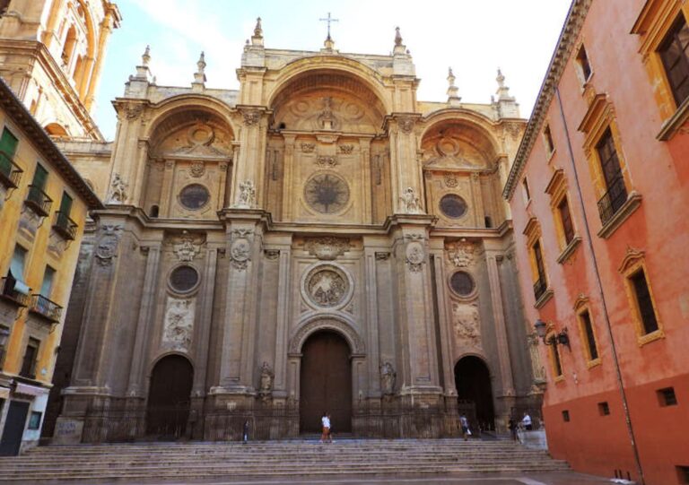 Fachada de la Catedral de Granada